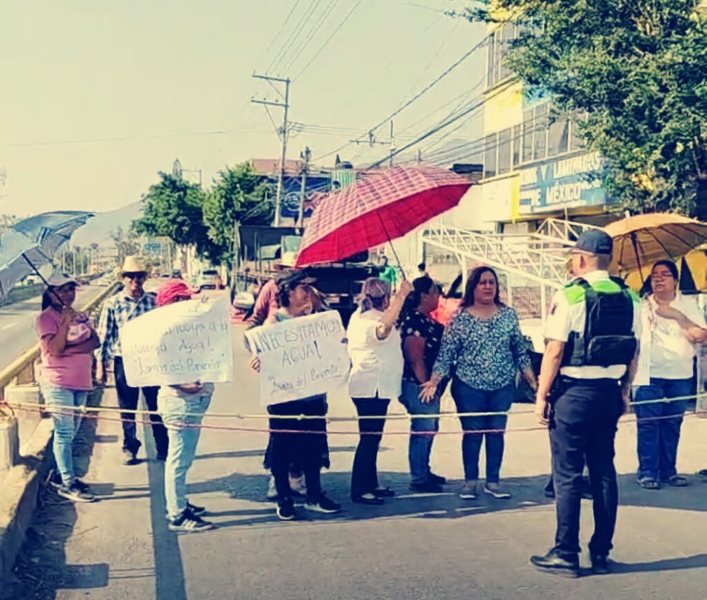 Bloqueos falta de agua